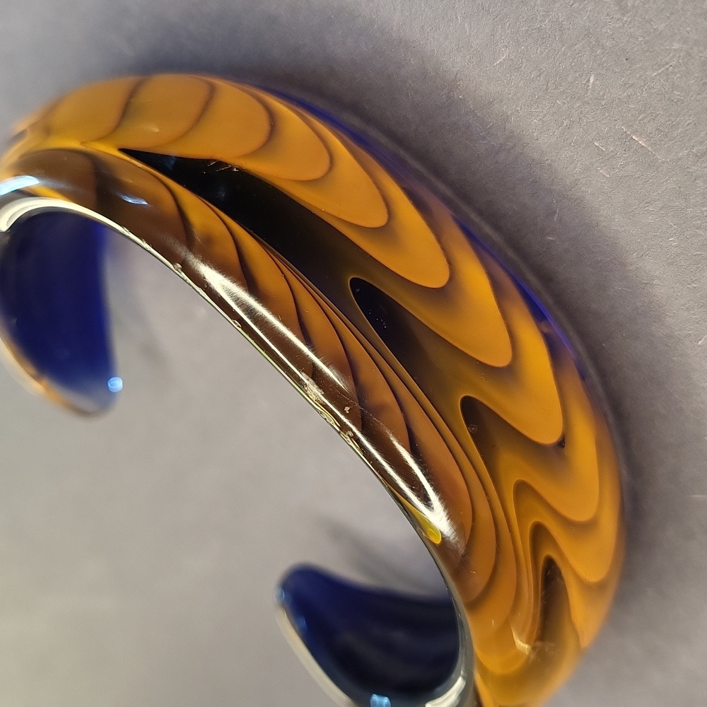 Stylish Blue and Brown Glass Bracelet